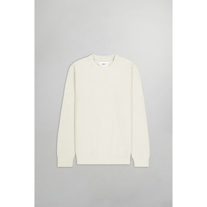 Men's NN07 Danny Sweater in ecru, soft knit fabric, close-up of the light-colored, casual men's sweater with ribbed cuffs.