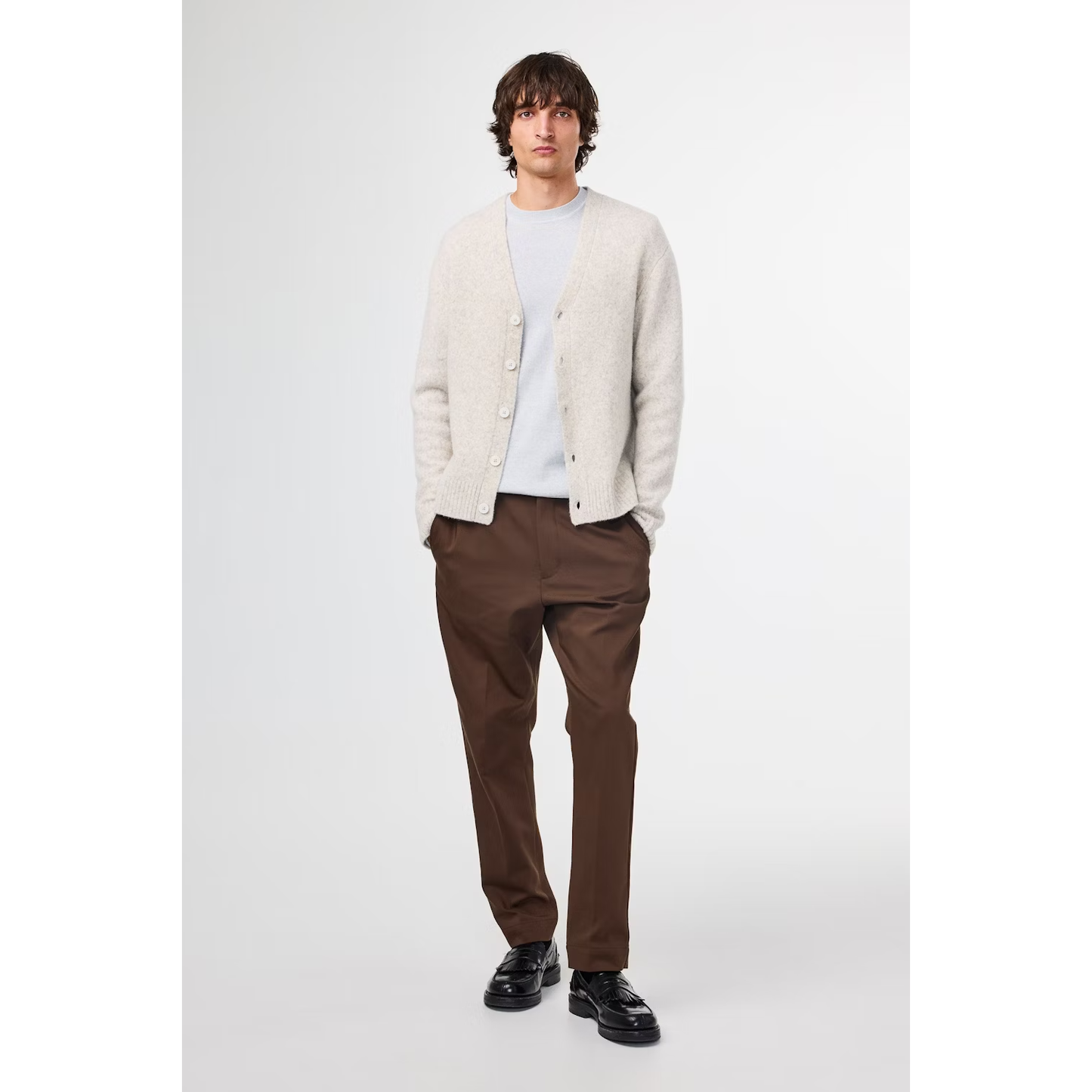 Men's white pepper John V-neck cardigan by NN07, casual knitwear with a V-neck and button closure, displayed on a plain background.