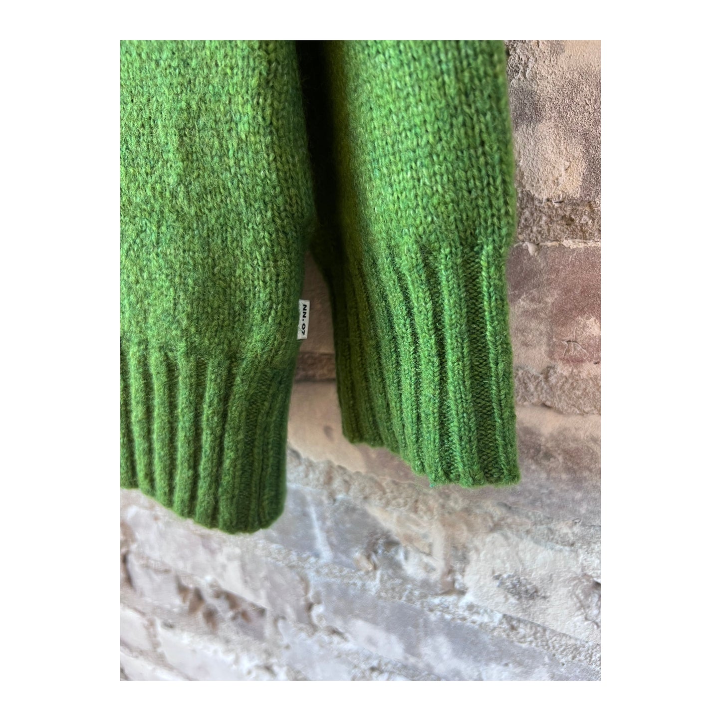 Men's Lee Wool Blend Sweater in Kale, NN07, featuring a cozy knit fabric and classic fit, suitable for casual wear.