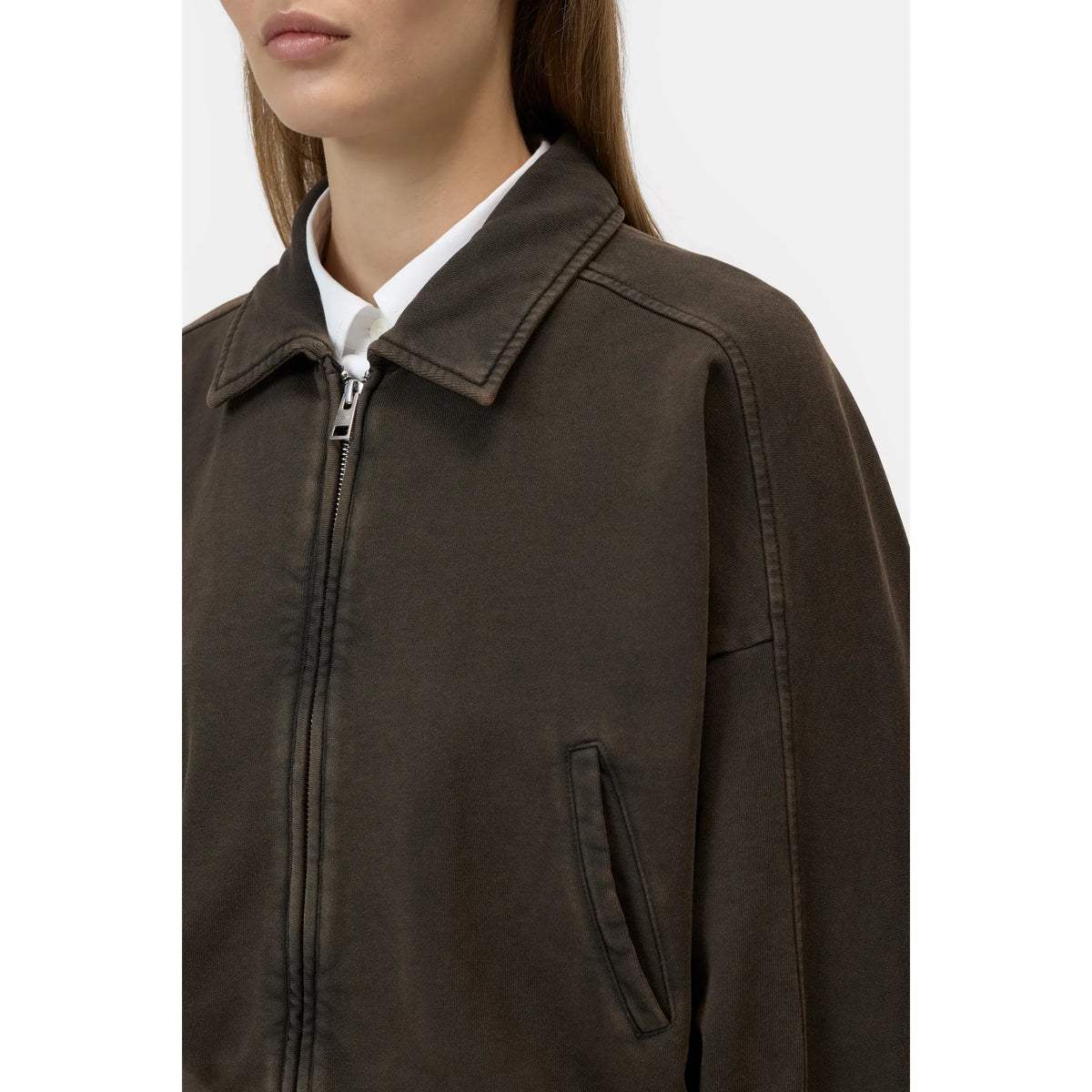 Women's brown organic cotton jacket by Closed, featuring a relaxed fit and natural fabric with button closures.
