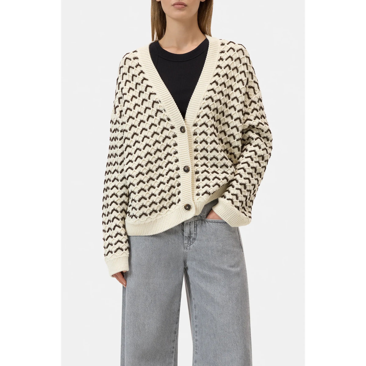Women's beige organic cotton V-neck cardigan by Closed Women's, shown in a natural beige color on a model.
