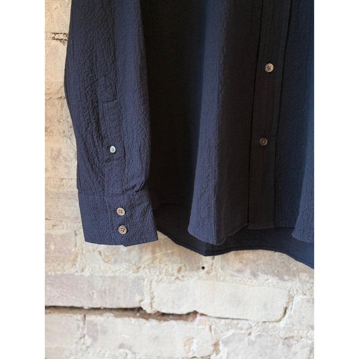 Navy Paul Woven Seersucker Shirt for men by Hartford Men's, featuring a textured seersucker fabric and classic fit.