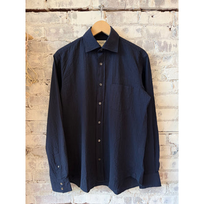 Men's navy Paul woven seersucker shirt by Hartford Men's, featuring lightweight, textured fabric and classic collar.
