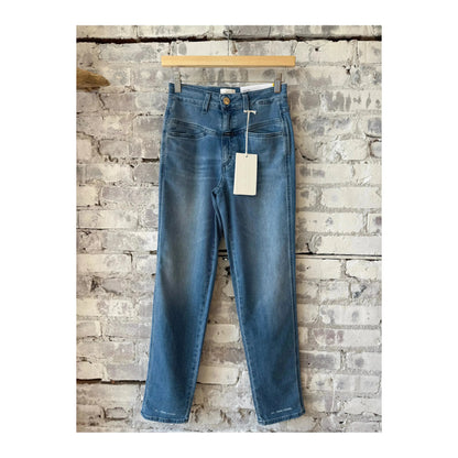 Women's mid blue pedal pusher relaxed jeans by Closed Women's, showing a casual fit and denim fabric detail.
