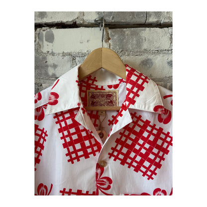Women's red picnic cloth shirt by MONOSTERO with a casual, lightweight design and classic checkered pattern.