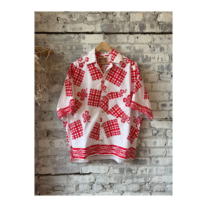 Women's red picnic cloth shirt by MONOSTERO, featuring a casual, lightweight fabric with a relaxed fit and classic plaid pattern.