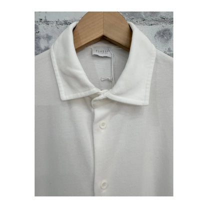 Men's white Piqué slim collar shirt by 04651, featuring a classic fit and textured fabric, shown in a close-up front view.