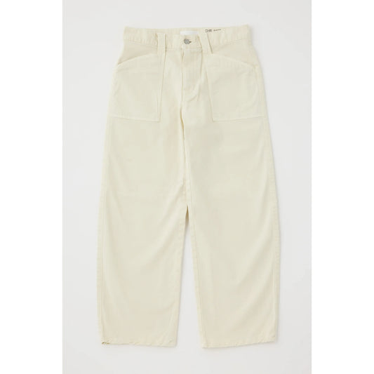 Women's Ivory Pomonok Gusset Cargo pants by Moussy, showcasing the relaxed fit and detailed cargo pocket design.