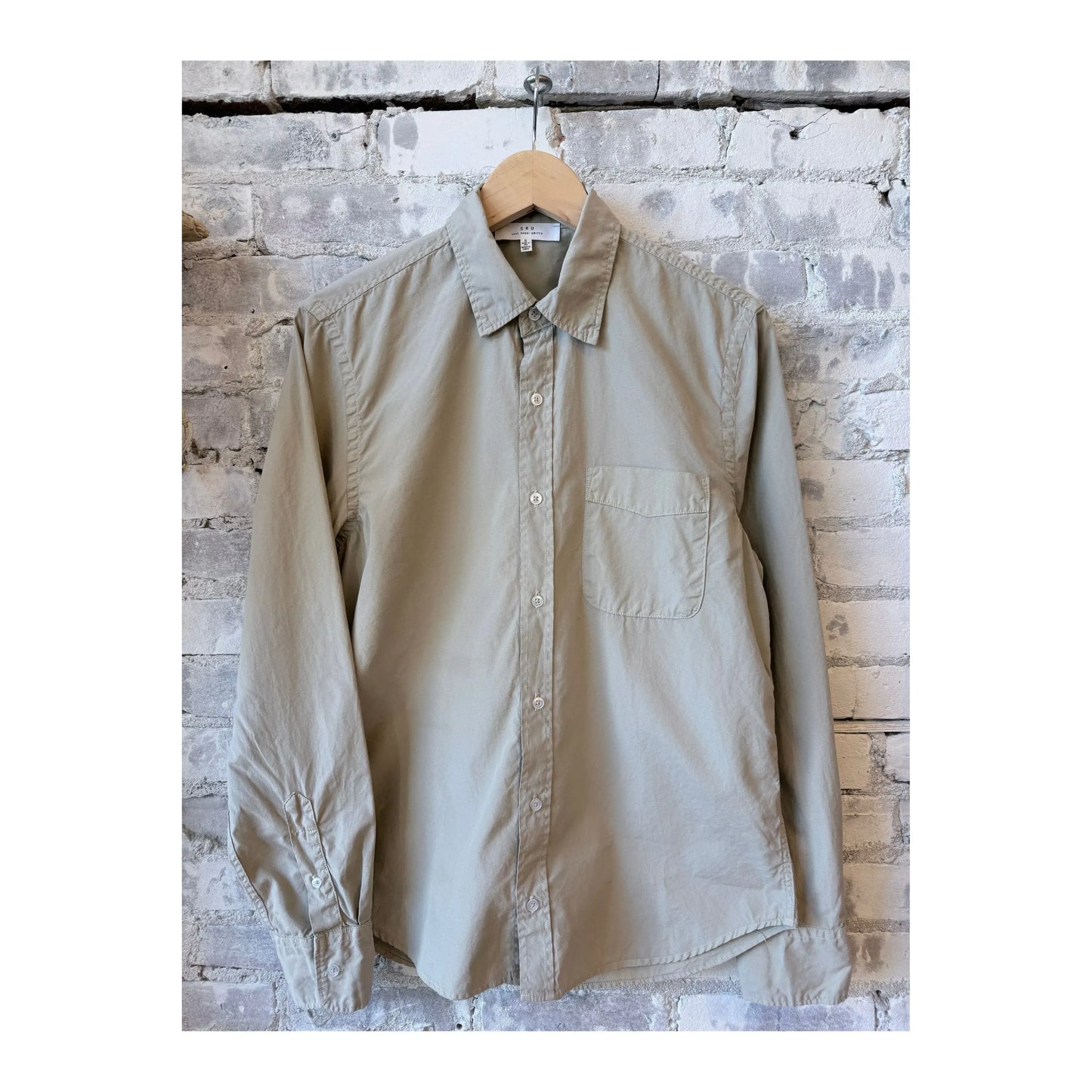 Men's Save Khaki United poplin standard shirt in earthy tones, featuring a classic fit and button-down collar.