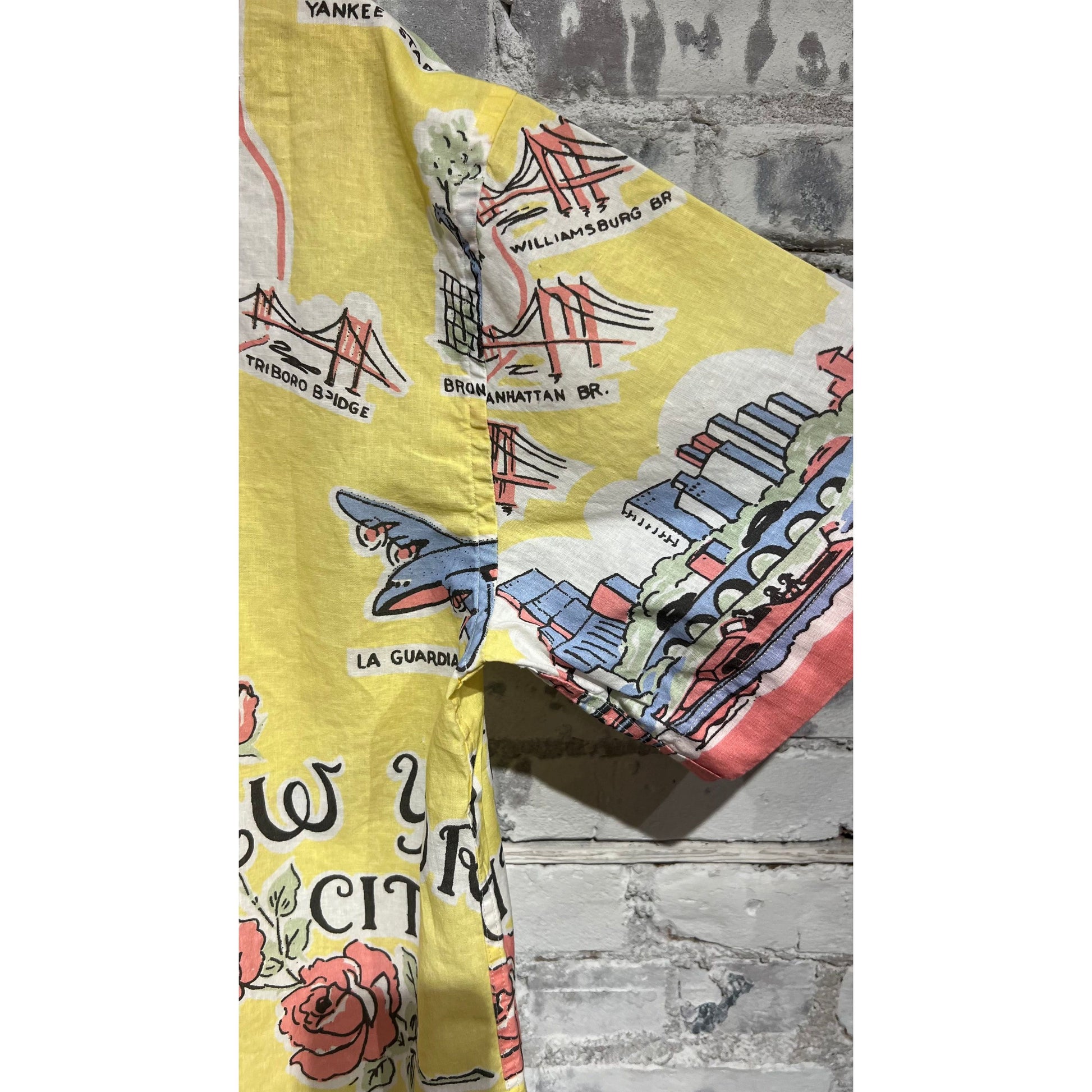 Men's Presidents Poplin Reef Shirt in yellow with New York map pattern, featuring a stylish and breathable design.