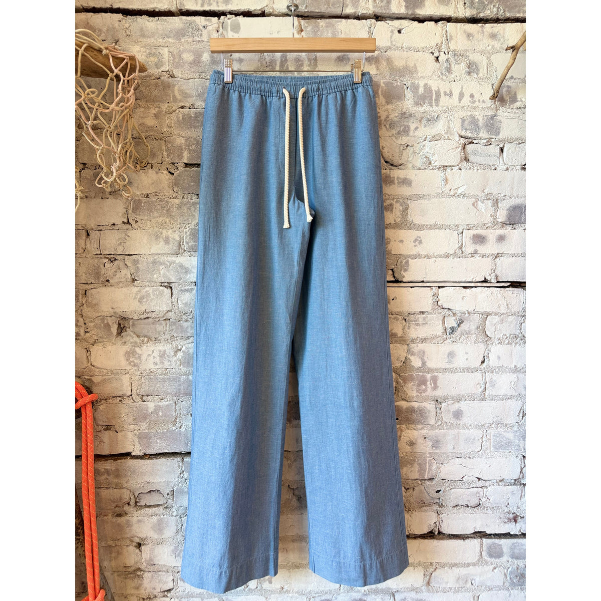 Women's Pulam woven pant in medium blue by Hartford Women's, featuring a comfortable, stylish fit and woven fabric details.