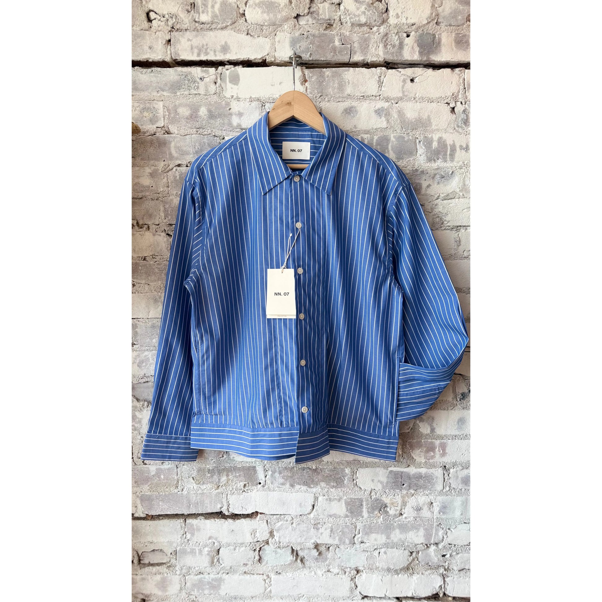 Men's NN07 Reed Poplin Shirt in Aqua Stripe, featuring a lightweight cotton fabric with a classic button-down design.
