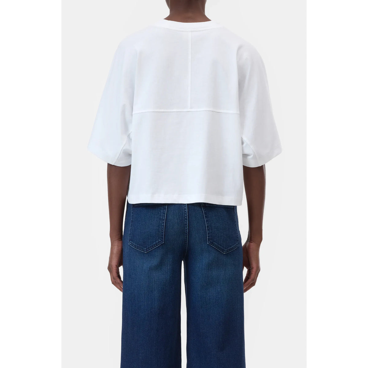 Women's relaxed white organic cotton T-shirt by Closed Women's, showcasing a comfortable fit and soft fabric.