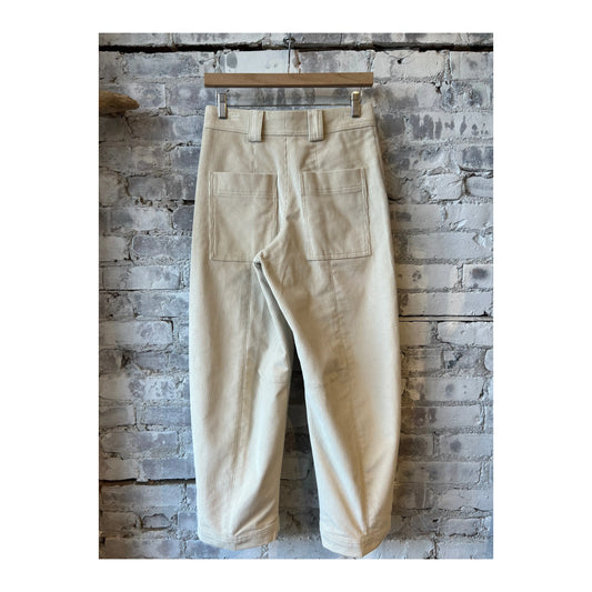Women's Rhannon Relaxed Corduroy Pants in Pearl Beige by Closed, featuring a comfortable fit and soft corduroy fabric.