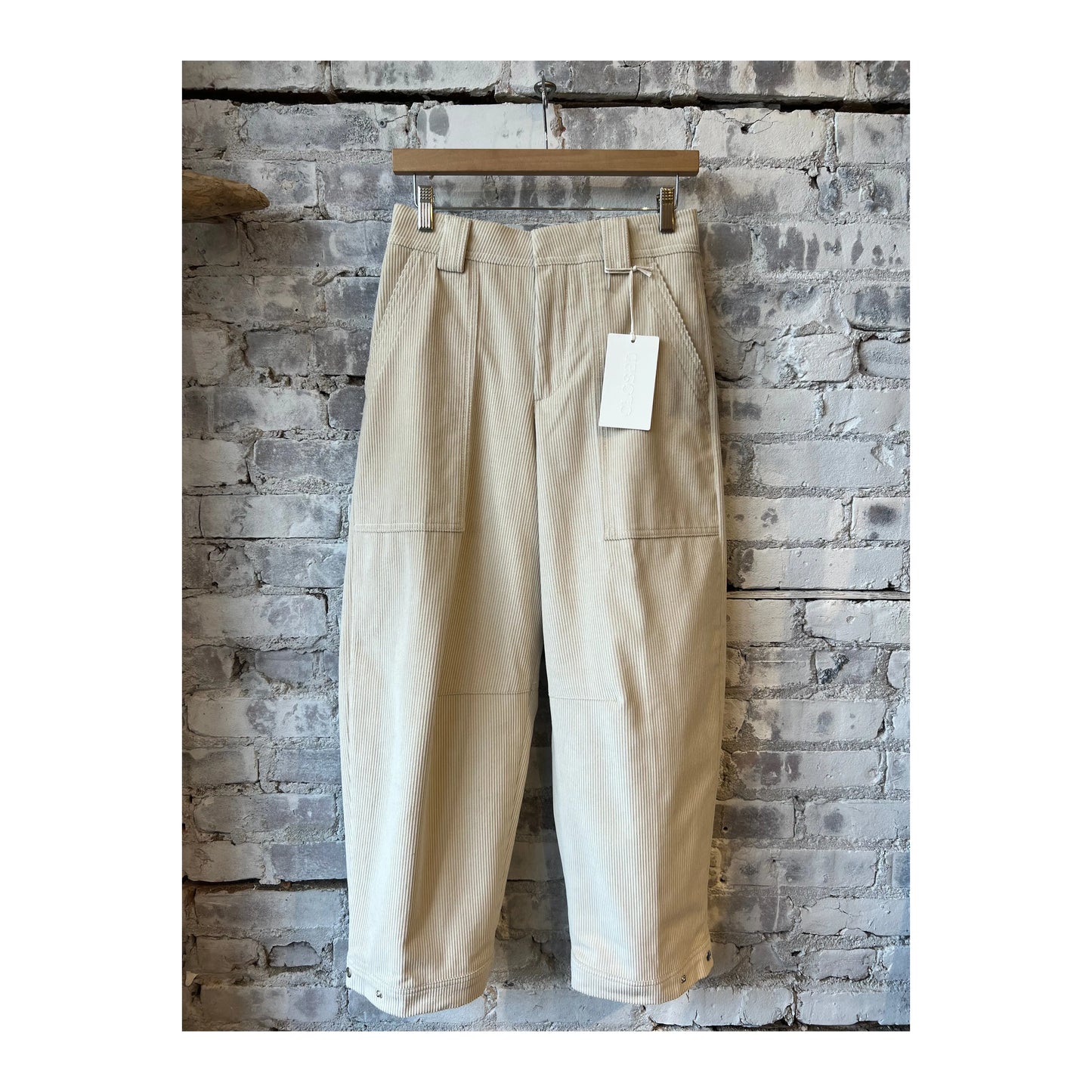 Women's Rhannon Relaxed Corduroy Pants in Pearl Beige by Closed, showing a casual fit and textured fabric.