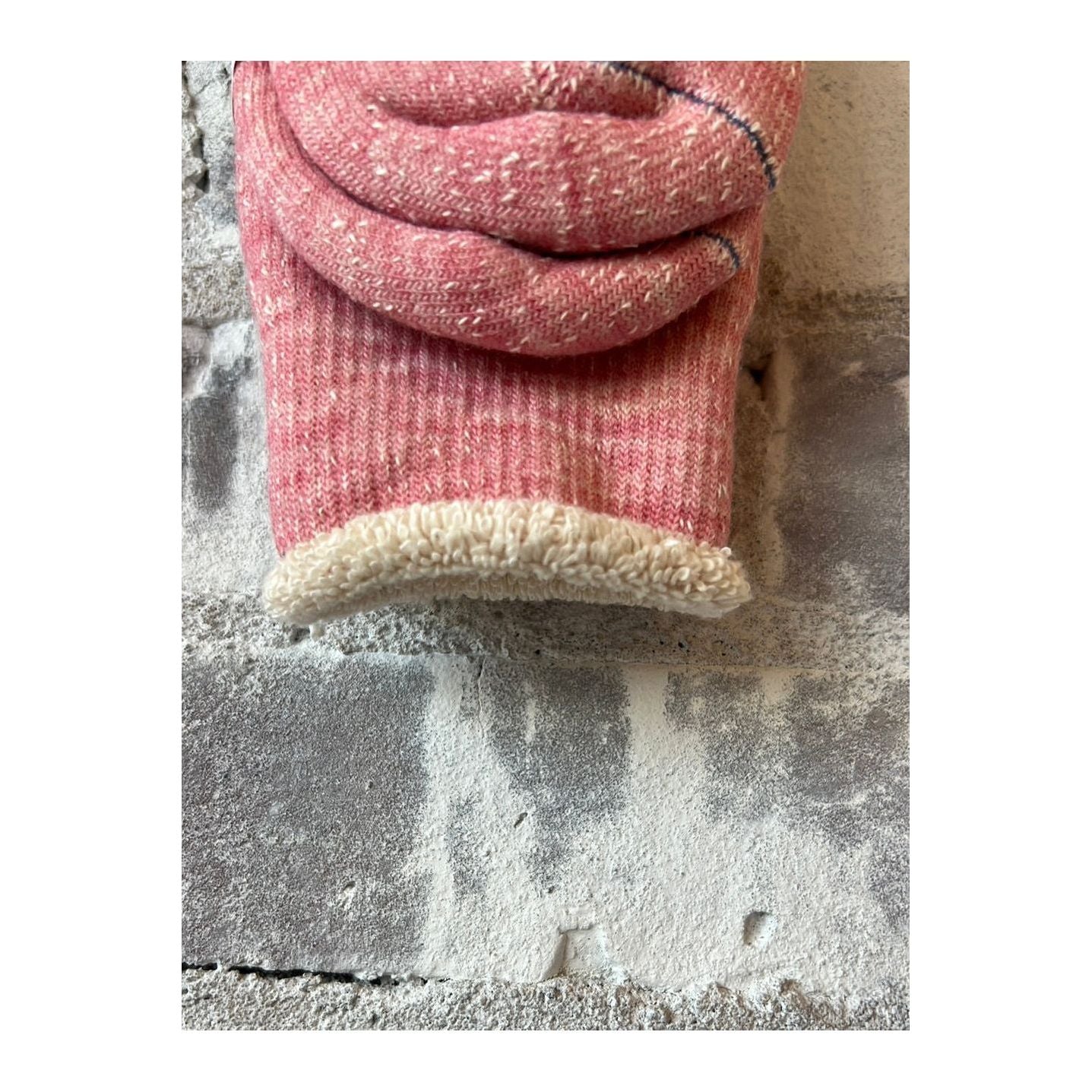 Men's double-face crew socks by Rototo in light pink, featuring a soft, comfortable knit with a stylish two-tone design.