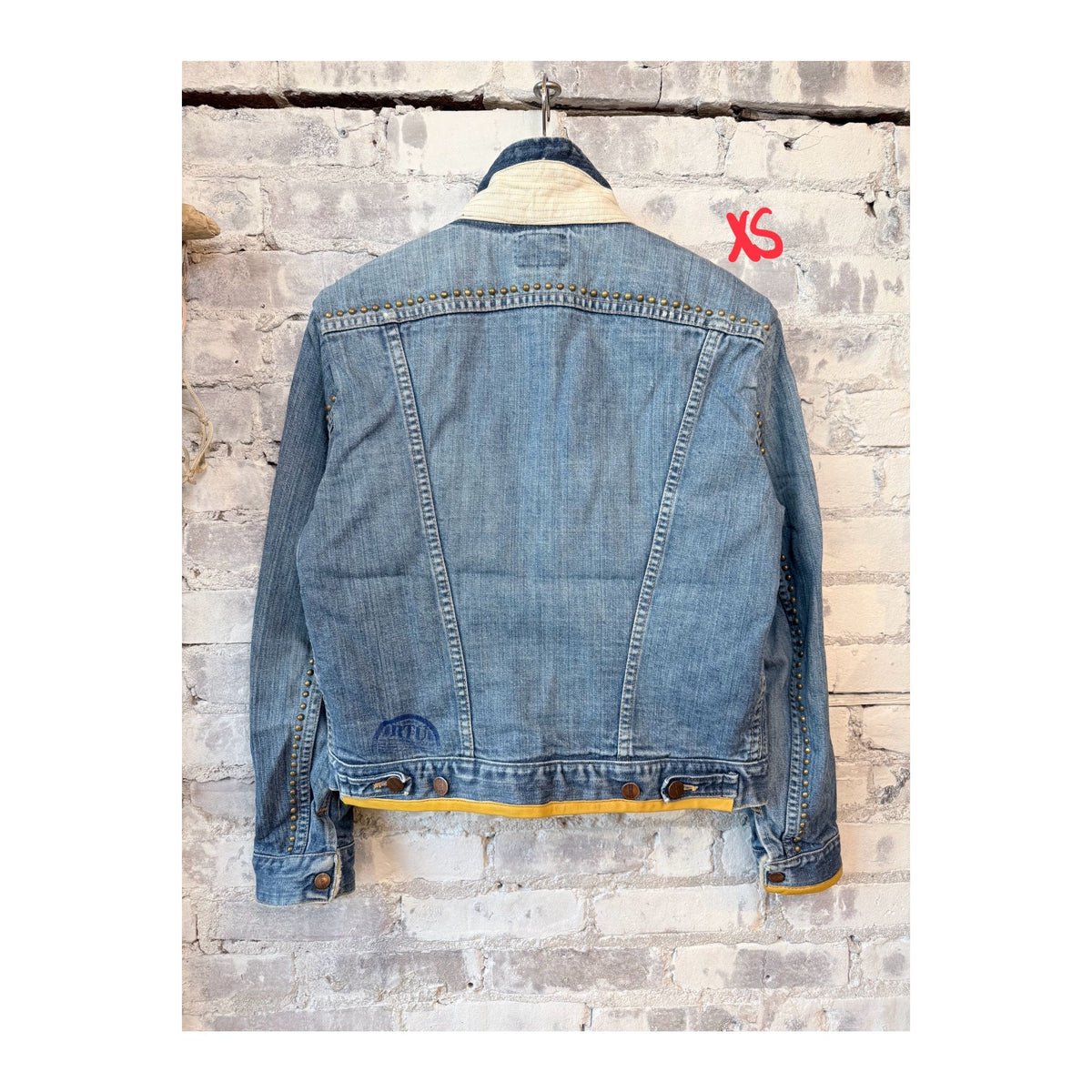 Women's Freecity RTU 1972 SuperVintage Homestud Americana jacket with vintage patina, featuring classic Americana design and distressed details.