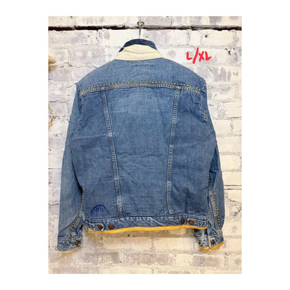Women's Freecity SuperVintage Americana jacket with vintage patina, featuring classic Americana style and distressed fabric details.