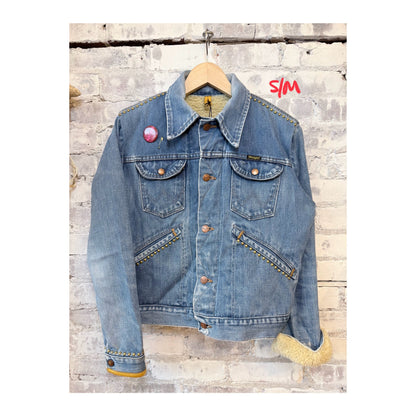 Women's Freecity RTU 1972 SuperVintage Americana jacket with vintage patina, featuring classic denim styling and distressed details.