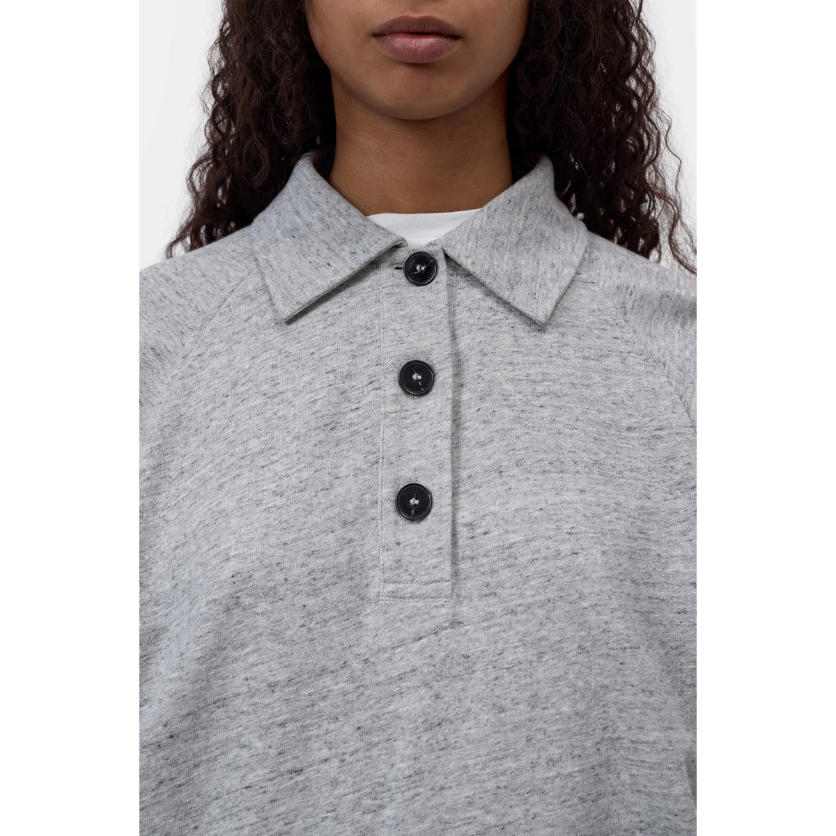 Women's rugby longsleeve in light grey melange by Closed Women's, featuring a comfortable fit and casual style.