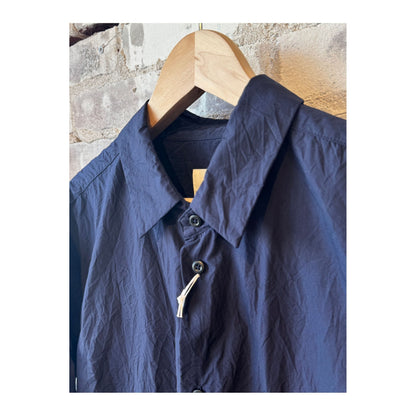 Men's navy crinkle typewriter collar shirt by Sage De Cret, featuring a regular collar and textured fabric.