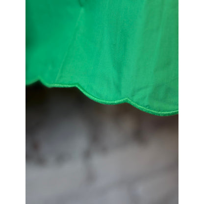 Women's scallop dress by Brazeau Tricot in Mojito color, featuring a stylish, feminine design with scalloped details.