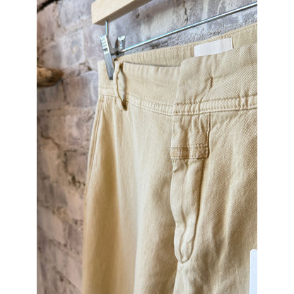 Closed Women's Serandon Cotton-Linen Pant in Clay Beige, casual fit, featuring a relaxed style and natural fabric texture.