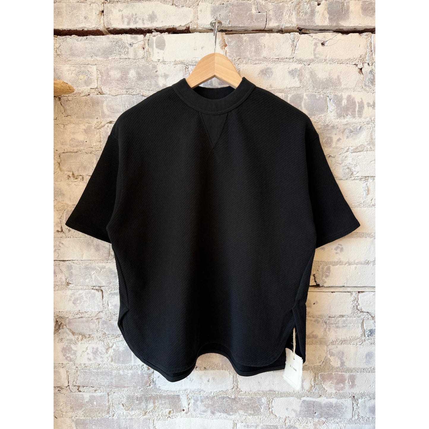 Women's black V::Room SS Cotton Mesh Crew Tee, lightweight and breathable cotton mesh fabric, casual short-sleeve T-shirt.