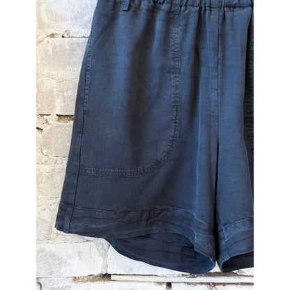Hartford Women's Stefi Woven Short in Night color, featuring lightweight fabric and stylish design for casual wear.