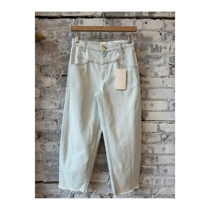 Closed Women's Stover-X Comfort Stretch Relaxed Jean in extreme light wash, featuring a relaxed fit and classic denim style.