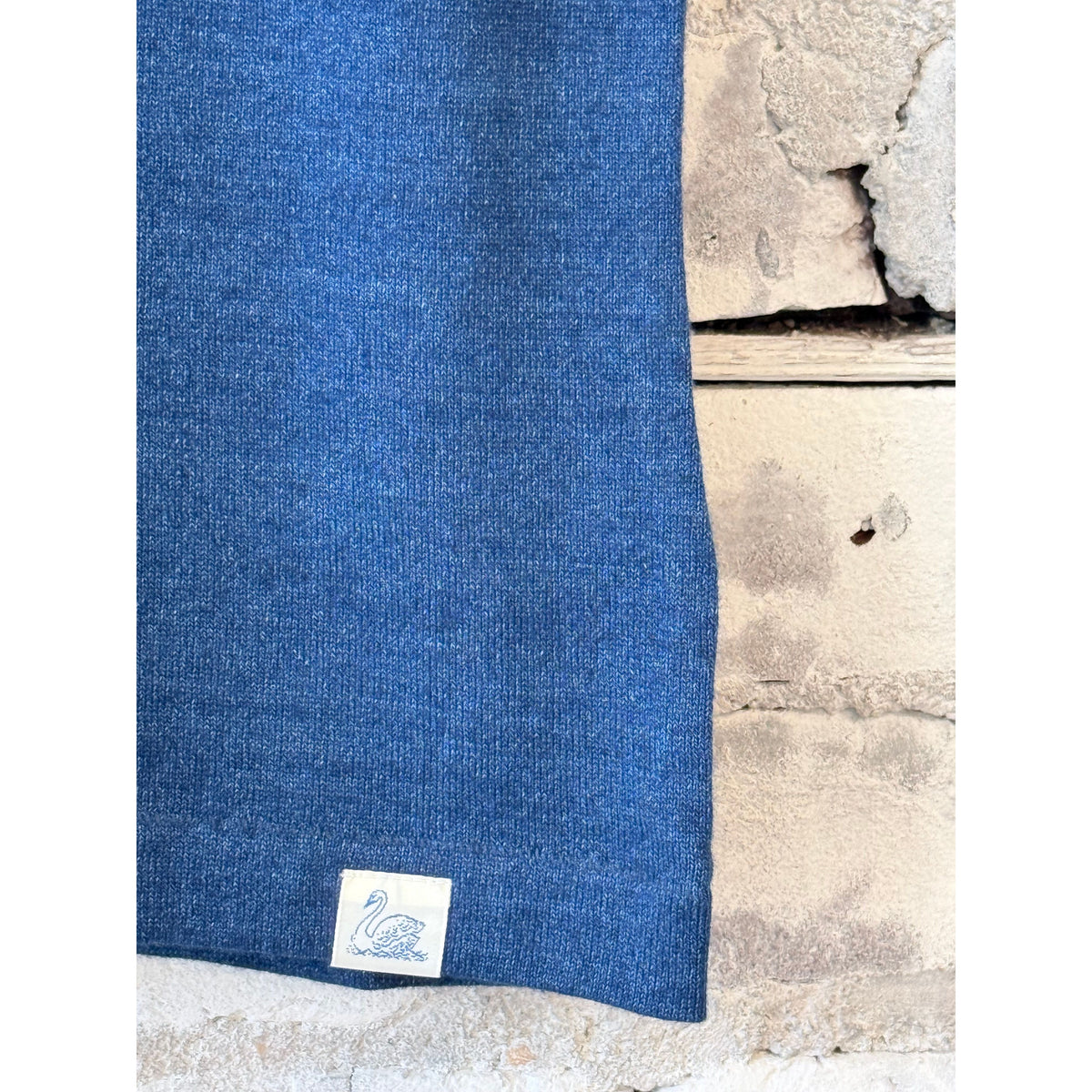 Women's indigo Merz b. Schwanen jersey cotton T-shirt with a classic fit and smooth, breathable fabric.