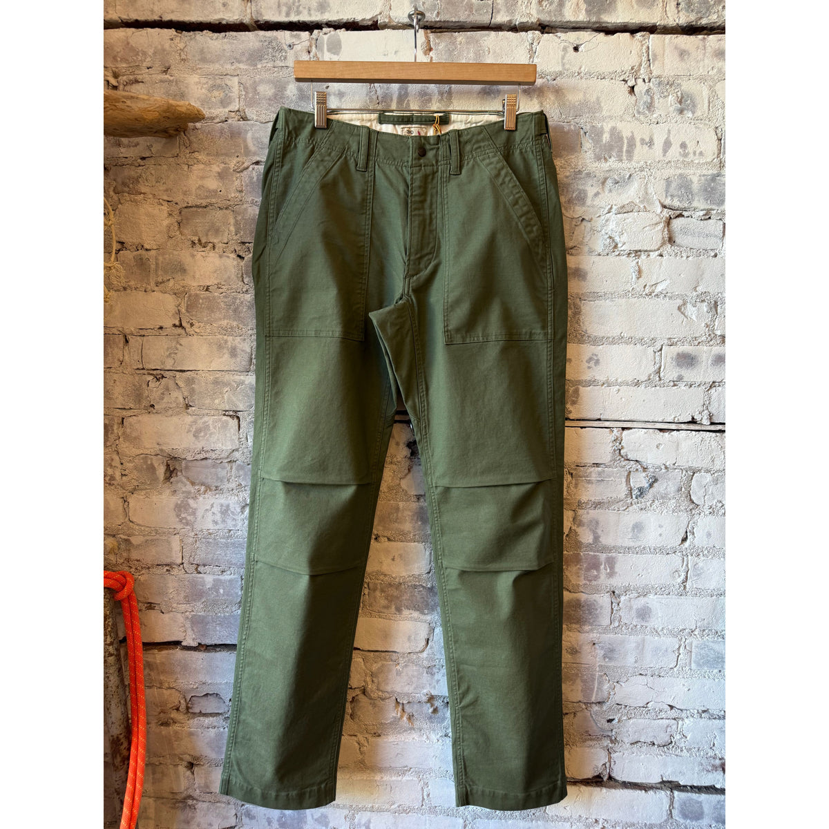 Men's Relwen Supply Pant in Army Fade with relaxed fit and durable fabric, featuring a versatile military-inspired design.