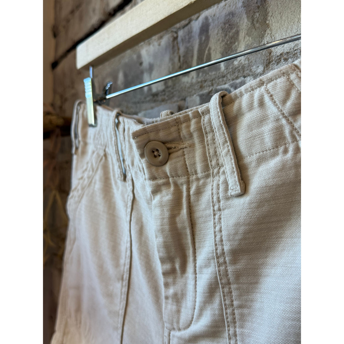 Women's G1 Surplus Short Shorts in durable canvas fabric, casual style with a relaxed fit and rolled hem.