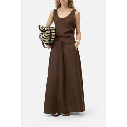 Women's Maple Brown tank top by Closed, lightweight sleeveless top with a relaxed fit, perfect for casual wear.
