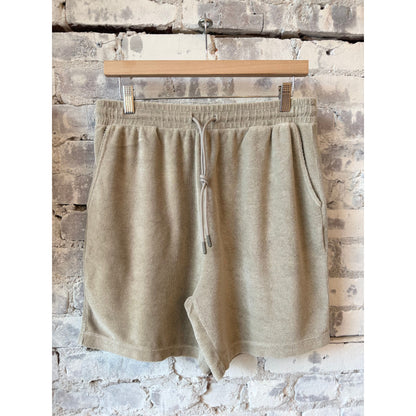 Men's terry cloth shorts in mud grey by Closed Men's, featuring a comfortable fit and casual style.