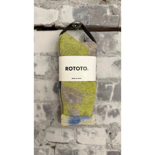 Men's Tie Dye Pile Socks in lime and blue by Rototo, featuring a colorful tie-dye pattern and cozy pile fabric.