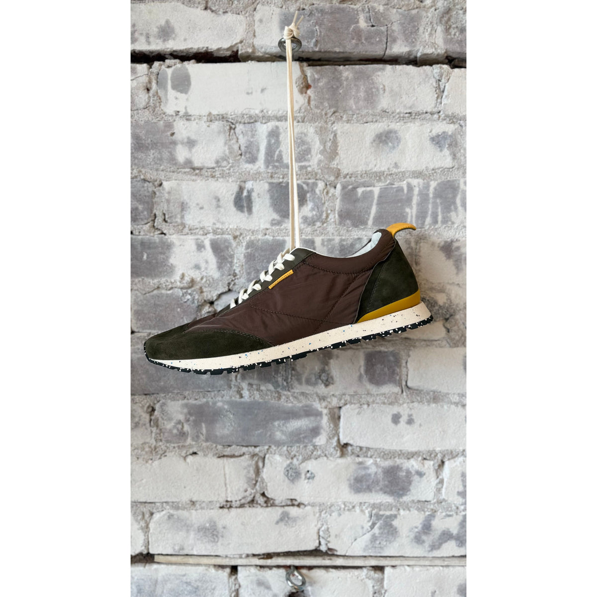 Men's Tokyo nylon and suede sneaker by Oncept, featuring a sleek design with nylon and suede materials in natural color.