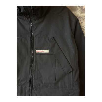 Amundsen Vidda unisex charcoal jacket, men's outdoor jacket with a sleek design and durable fabric, suitable for various weather conditions.