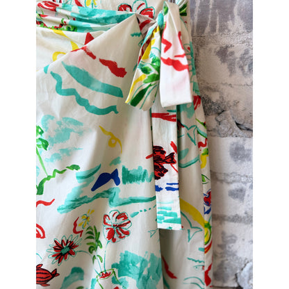 Women's Aspesi viscose twill wrap skirt in Stampa Multi print, featuring a stylish, flowy design and vibrant multicolor pattern.