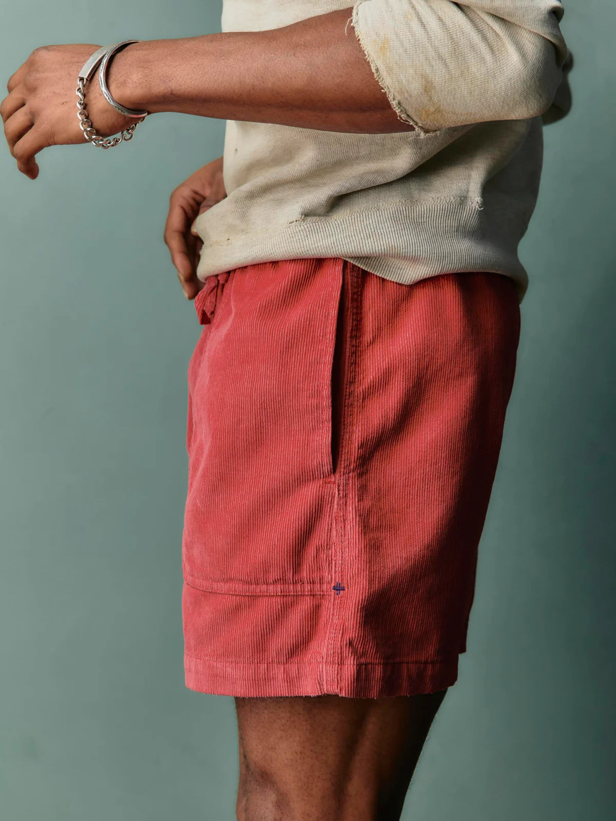 imogene + willie Lounge Cord Short - Sunfaded Red Slate Gray