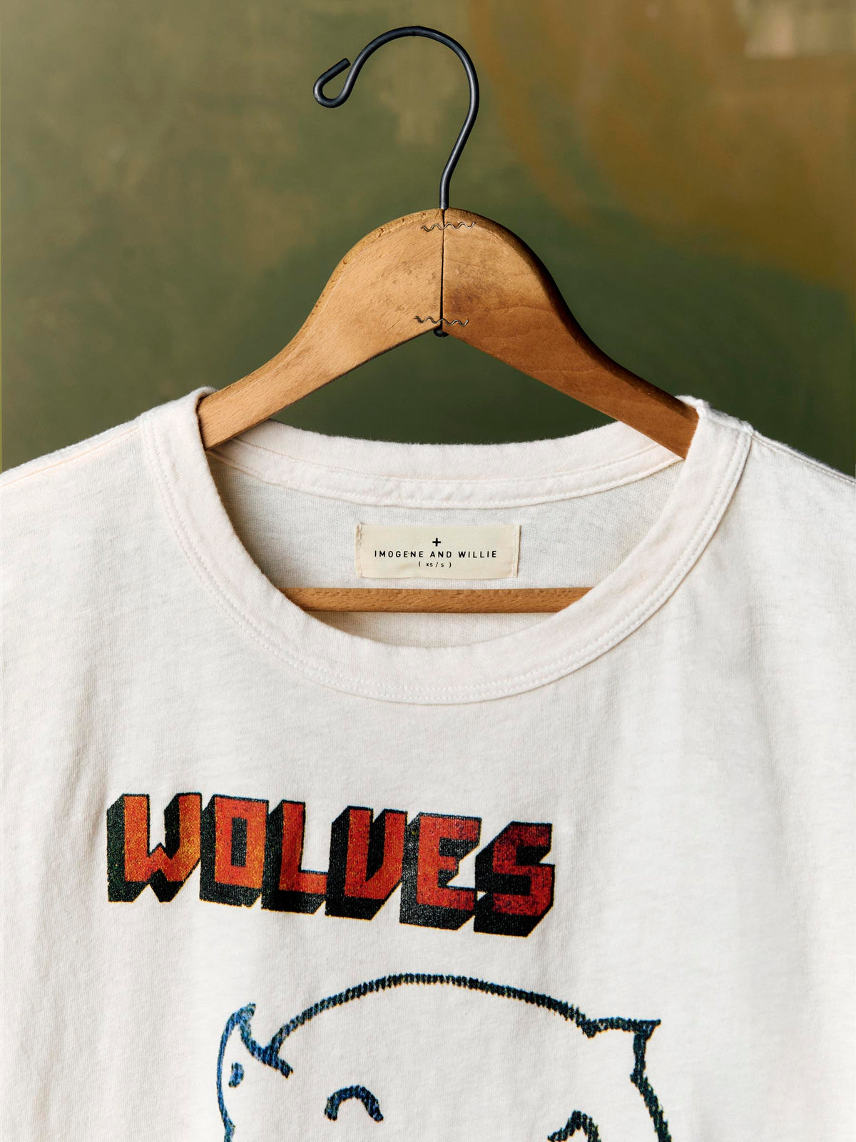 Wolves Drop Tee - Vintage White