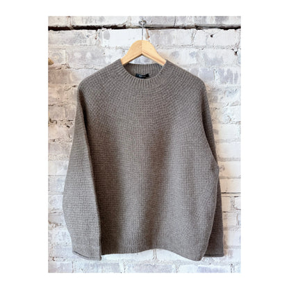 Women's wool and cashmere pullover in greige by Pas De Calais, showcasing a cozy, stylish knit sweater.