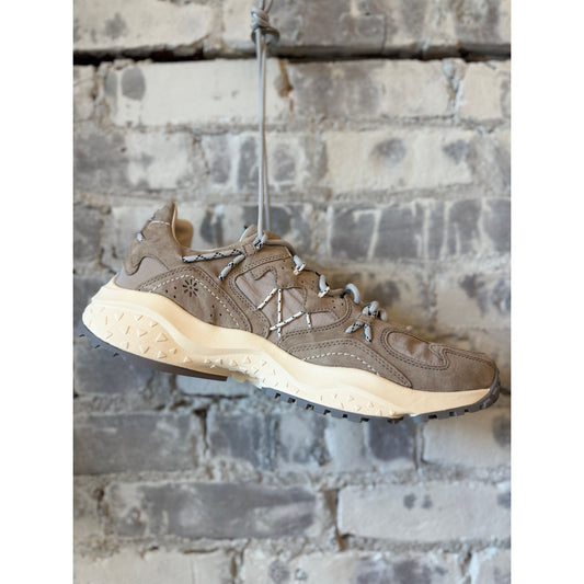 Flower Mountain Yamabushi Suede/Nylon Sneaker – Light Grey Dark Gray