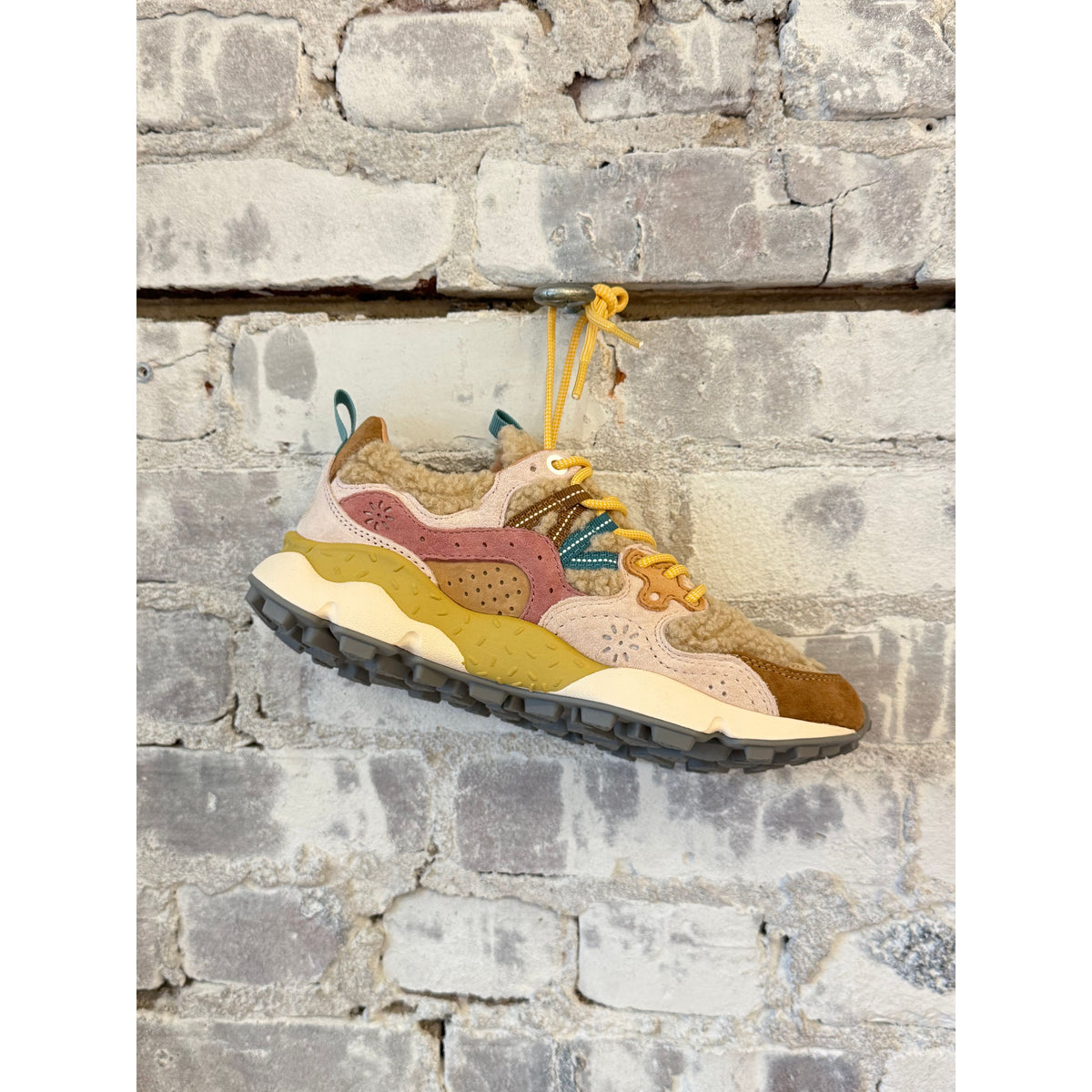 Flower Mountain Yamano 3 Woman Suede/Teddy Sneaker – Light Brown/Rose/Beige Dark Gray