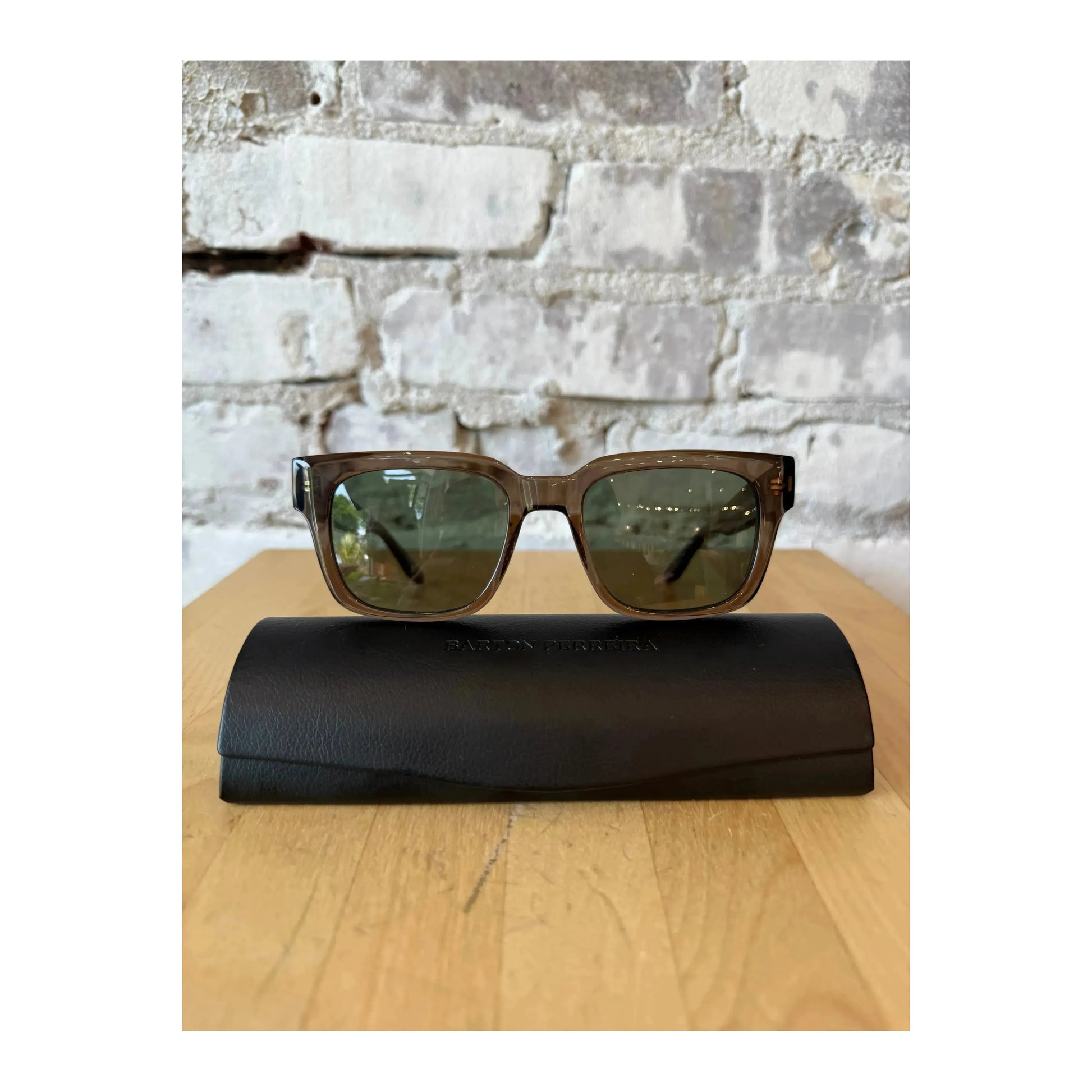 Men's Barton Perreira Zander sunglasses in Tabac and Green Smoke with sleek frame and tinted lenses.