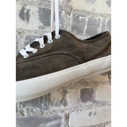 Men's ZDA Marathon Military Trainer in dark beige suede with white sole, Reproduction Of Found x ZDA sneaker, side view