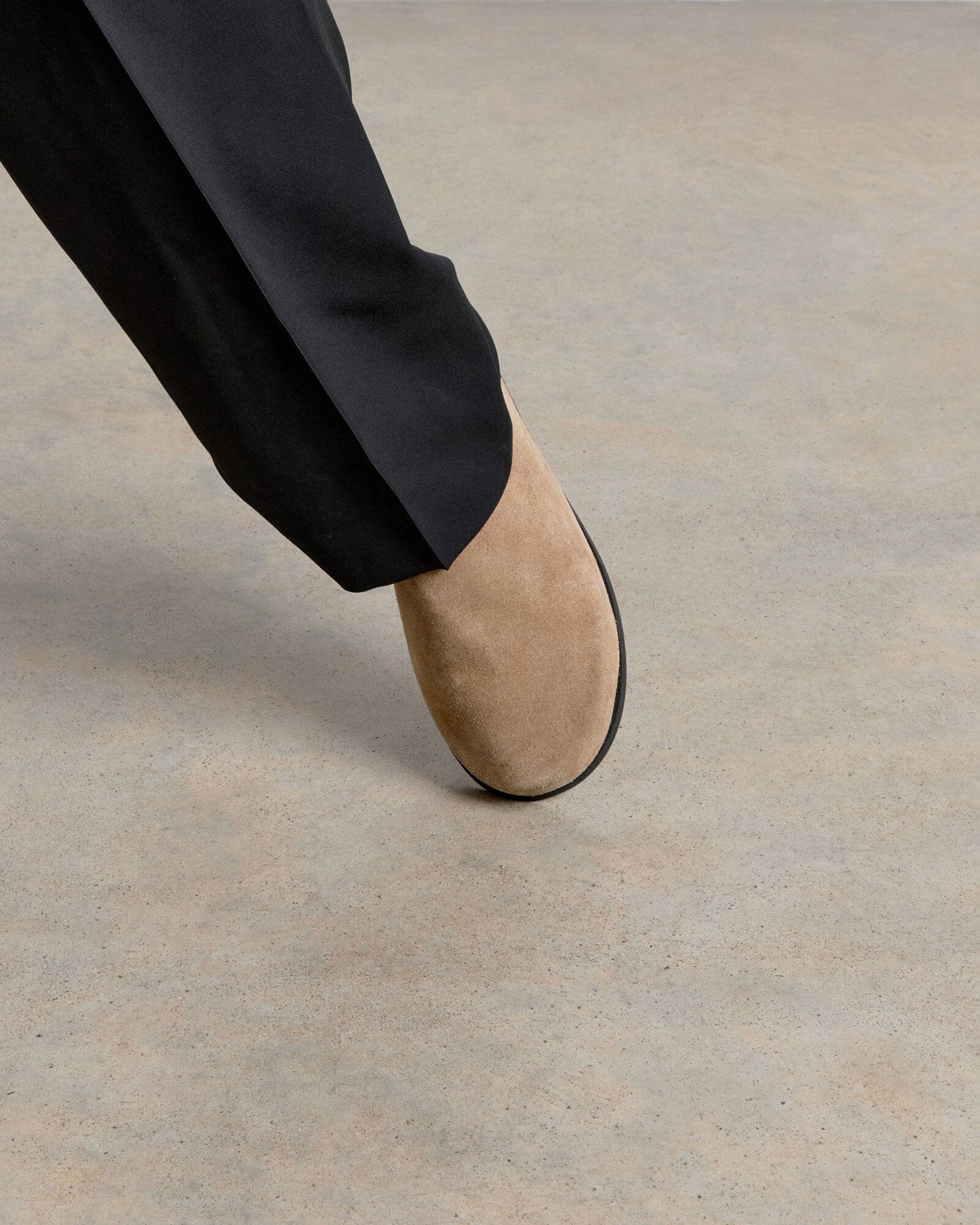 Vico Mule, Caramel Suede — lifestyle