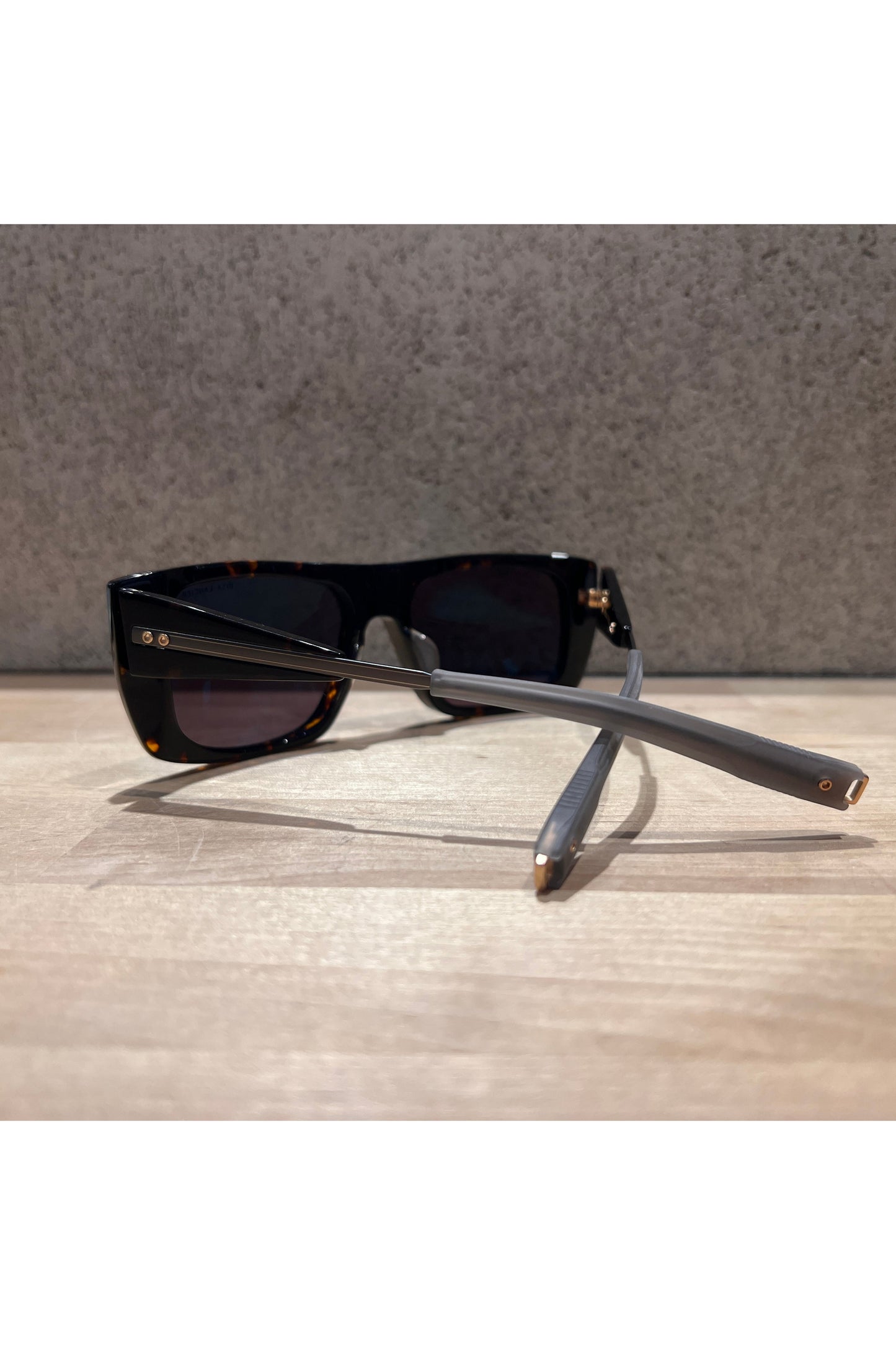 LSA 703 - Tortoise Gunmetal with G12