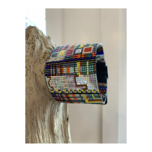 Julie Rofman JR34 Trinidad bracelet featuring colorful beaded jewelry design with intricate details and vibrant hues.